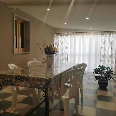 Palorosso House בית נופש